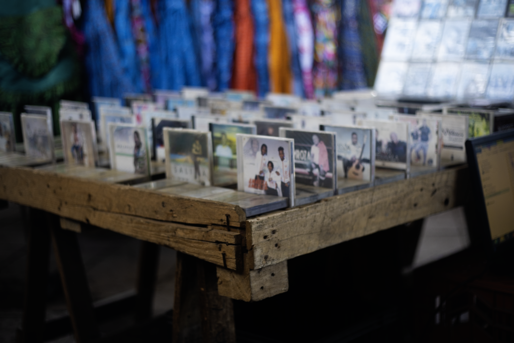 markets_of_warwick_music